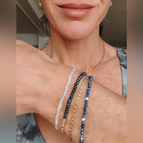 Bundle of 3! Beaded Lapis Lazuli Bracelet & 2 Pairs beaded Hoop earrings So Cute - Picture 4 of 6